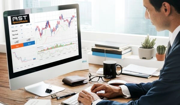 AST SpaceMobile Stock Valuation: Is the Rally Pricing in the Future?