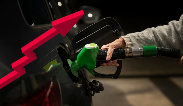 article/diesel-price-surge-in-us-sparks.webp